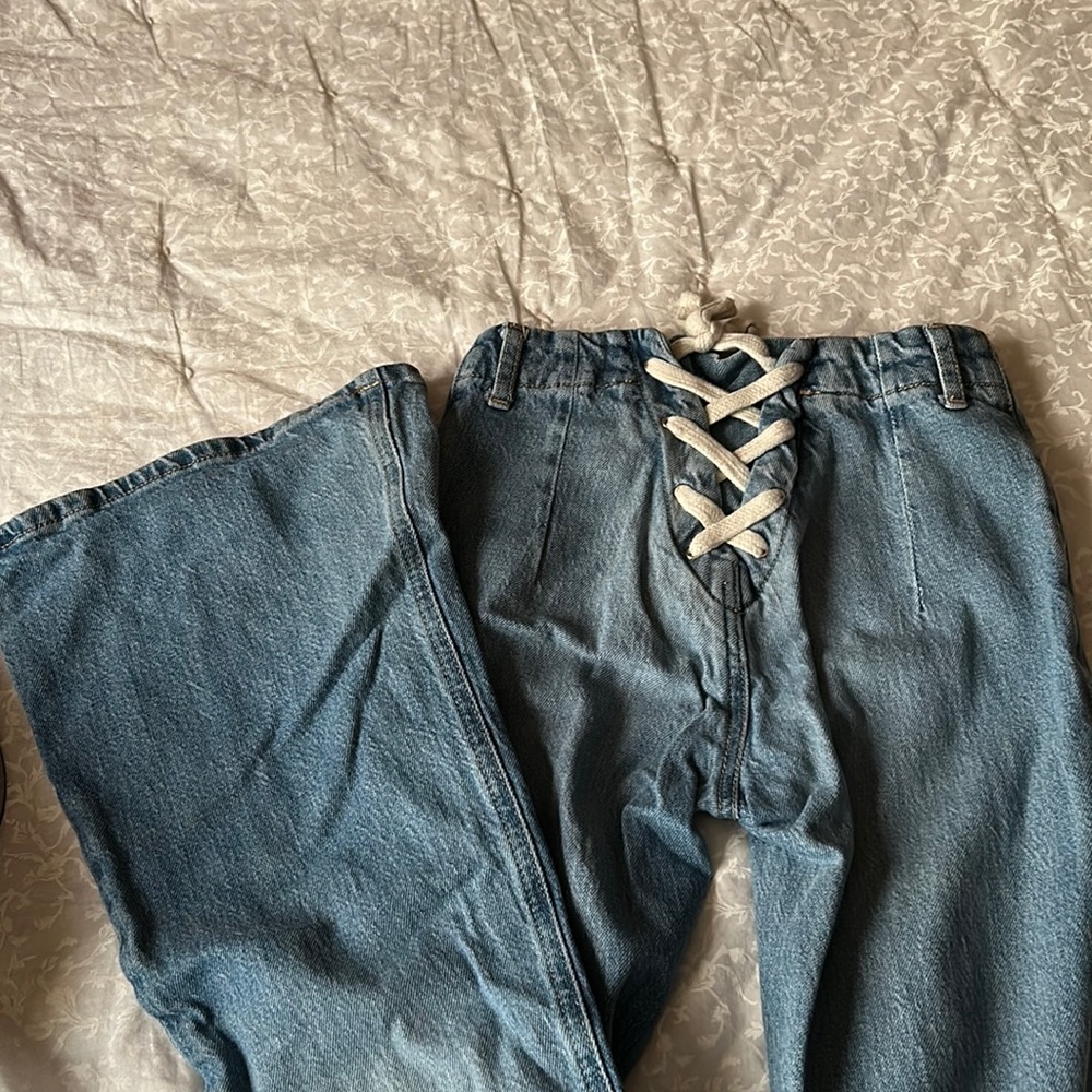 BDG jeans lace up back size 24 flares